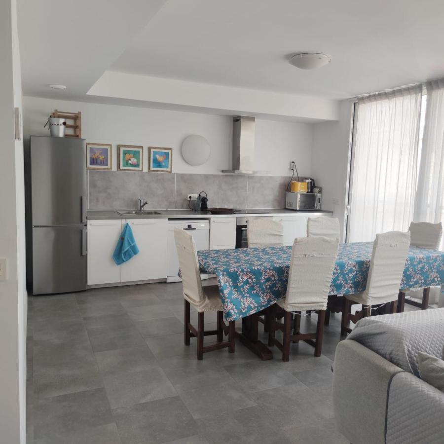 Apartment Close To The Beach With Free Parking Badalona Exterior foto